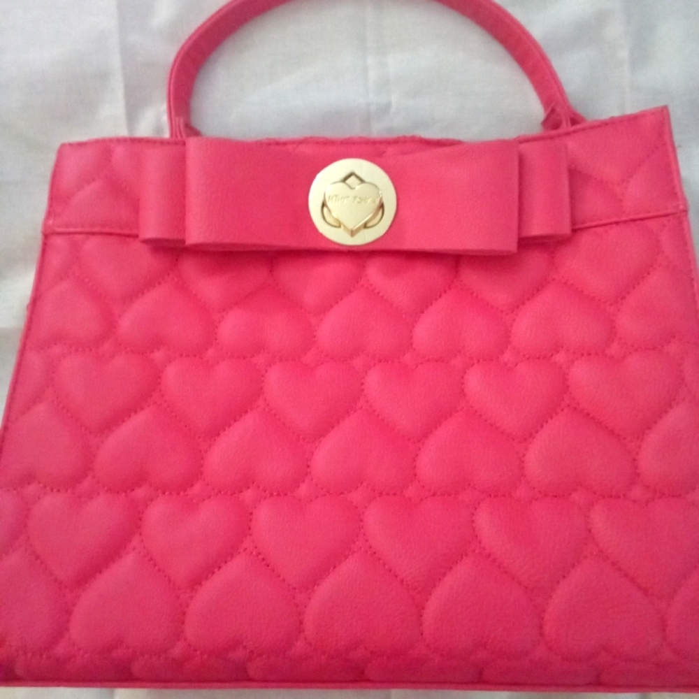 New Betsey Johnson Pink Puffy Heart Handgag
